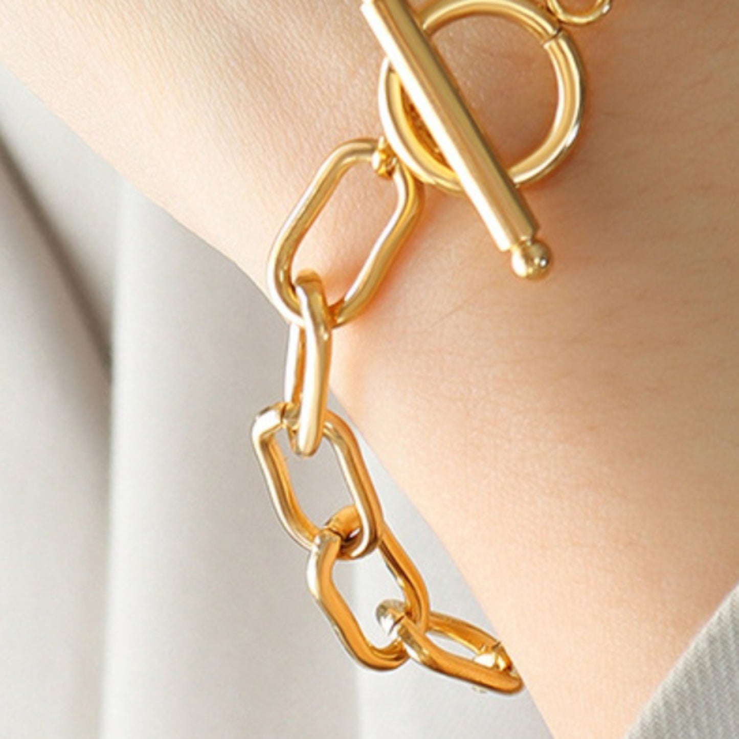 18k Gold-Plated Titanium Chainlink Bracelet