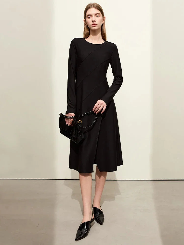 Amii Long-Sleeved Stretch A-Line Dress