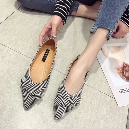 Bowknot Chevron Flat