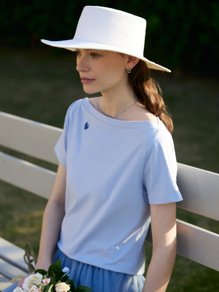 Amii Short-Sleeved Boatneck Blouse