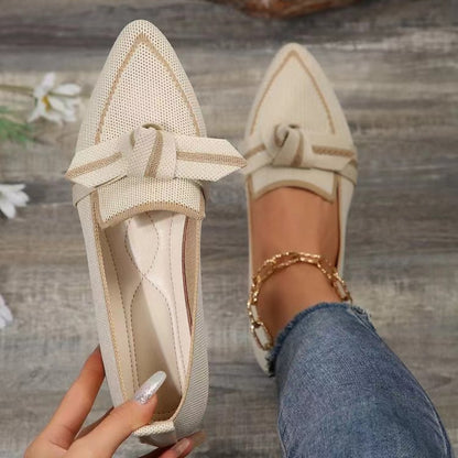 Pointed-Toe Bowknot Flats